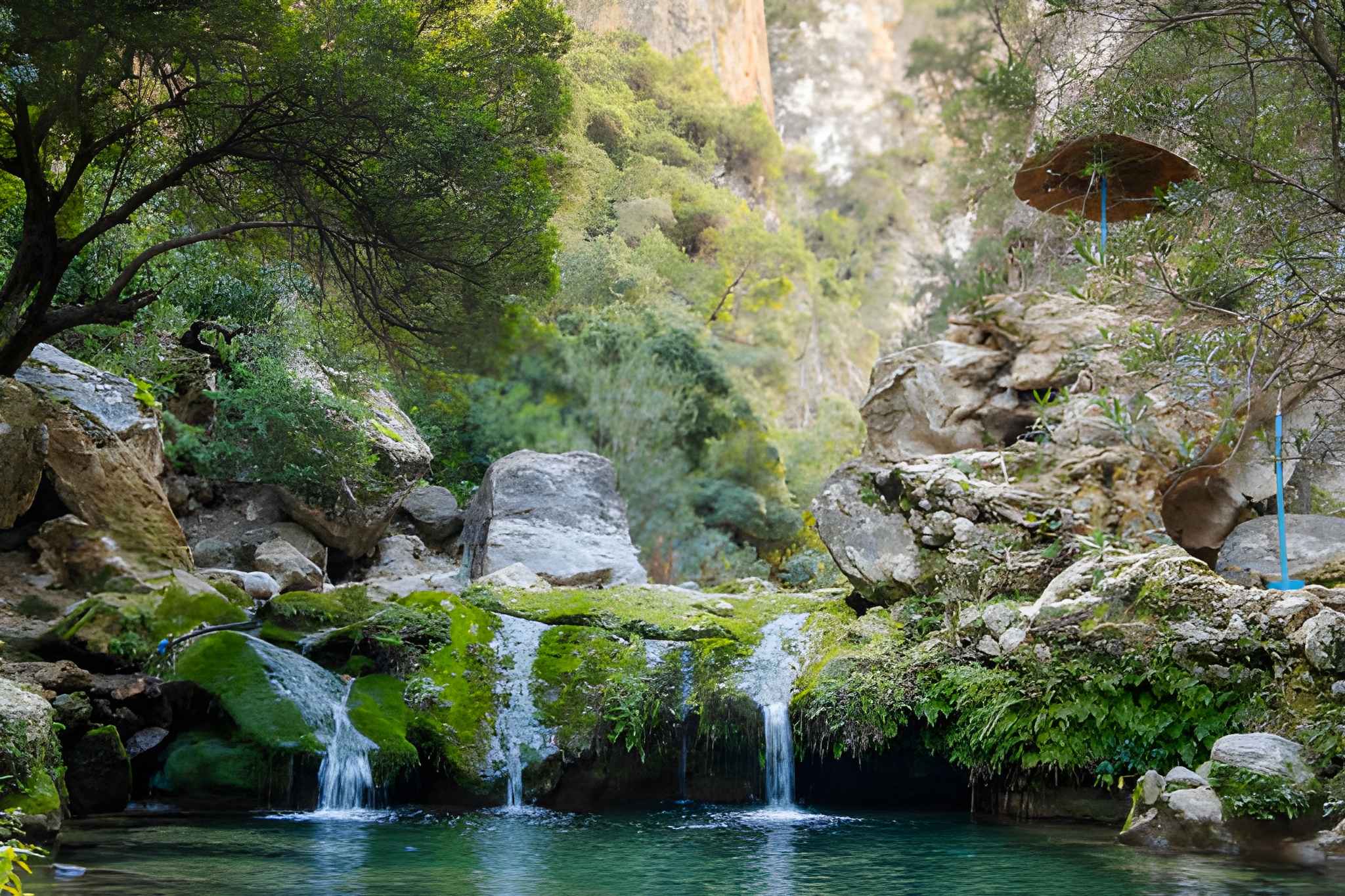 Akchour waterfalls trail